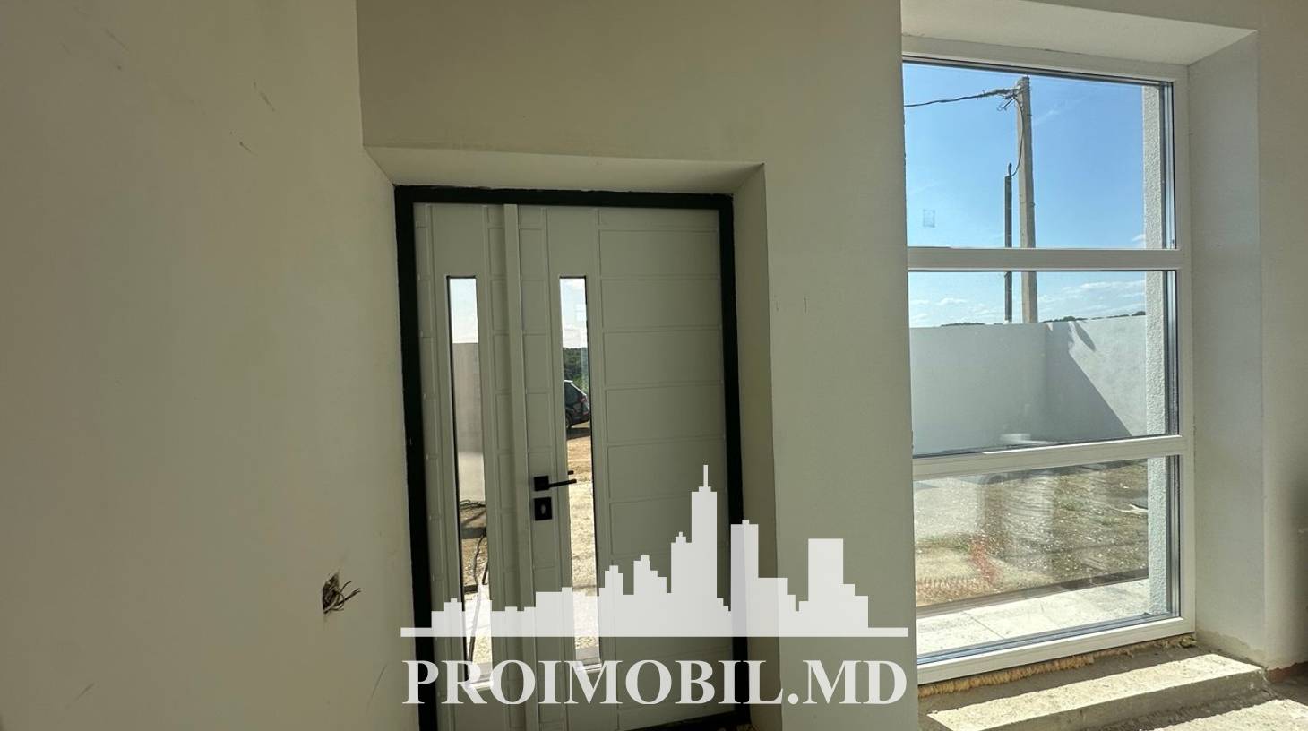 https://images.proimobil.md/G-9U_4SRkmcpkBkj8ntbzhiTUy995rME8bZtZj19j0A/watermark:0.75:so:0:30:0.39/resize:fill:1460:816:1/gravity:ce/bG9jYWw6Ly8vZXN0YXRlL2xyLzY3YjY1Zjc5LTdmOGEtNGUyMS1iZjllLTFlOWQ5MGE1YmFmYy5qcGVn