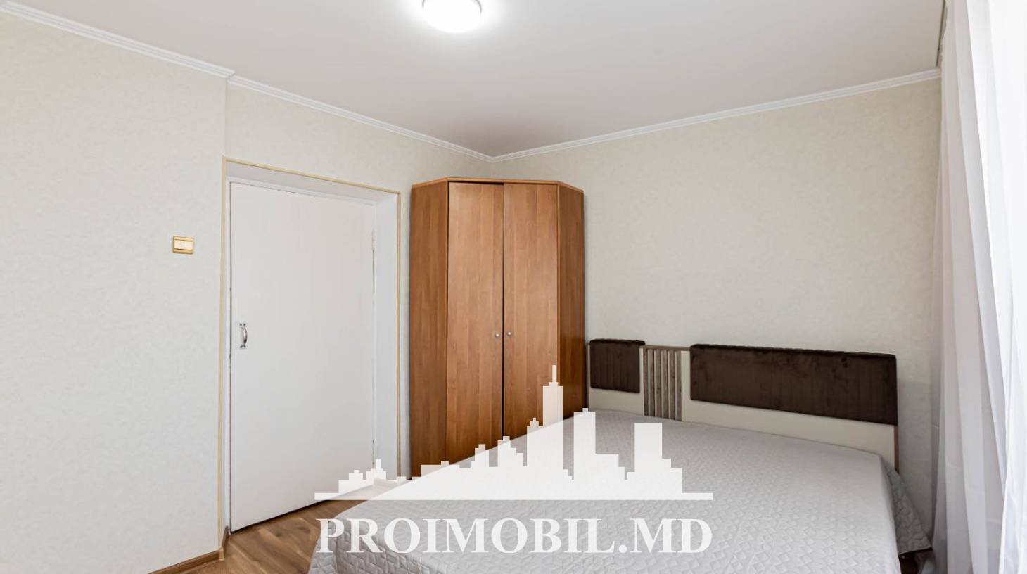 https://images.proimobil.md/G0xj6QjQNMqbMCO4WV4g5Uv9ETcv_BF47jJjcZwCDnM/watermark:0.75:so:0:30:0.39/resize:fill:1460:816:1/gravity:ce/bG9jYWw6Ly8vZXN0YXRlL2xyLzVjN2Y4MmU3LTQxOTQtNDE1NC04NDExLTE4YmE2NDYxNWFkOS5qcGVn