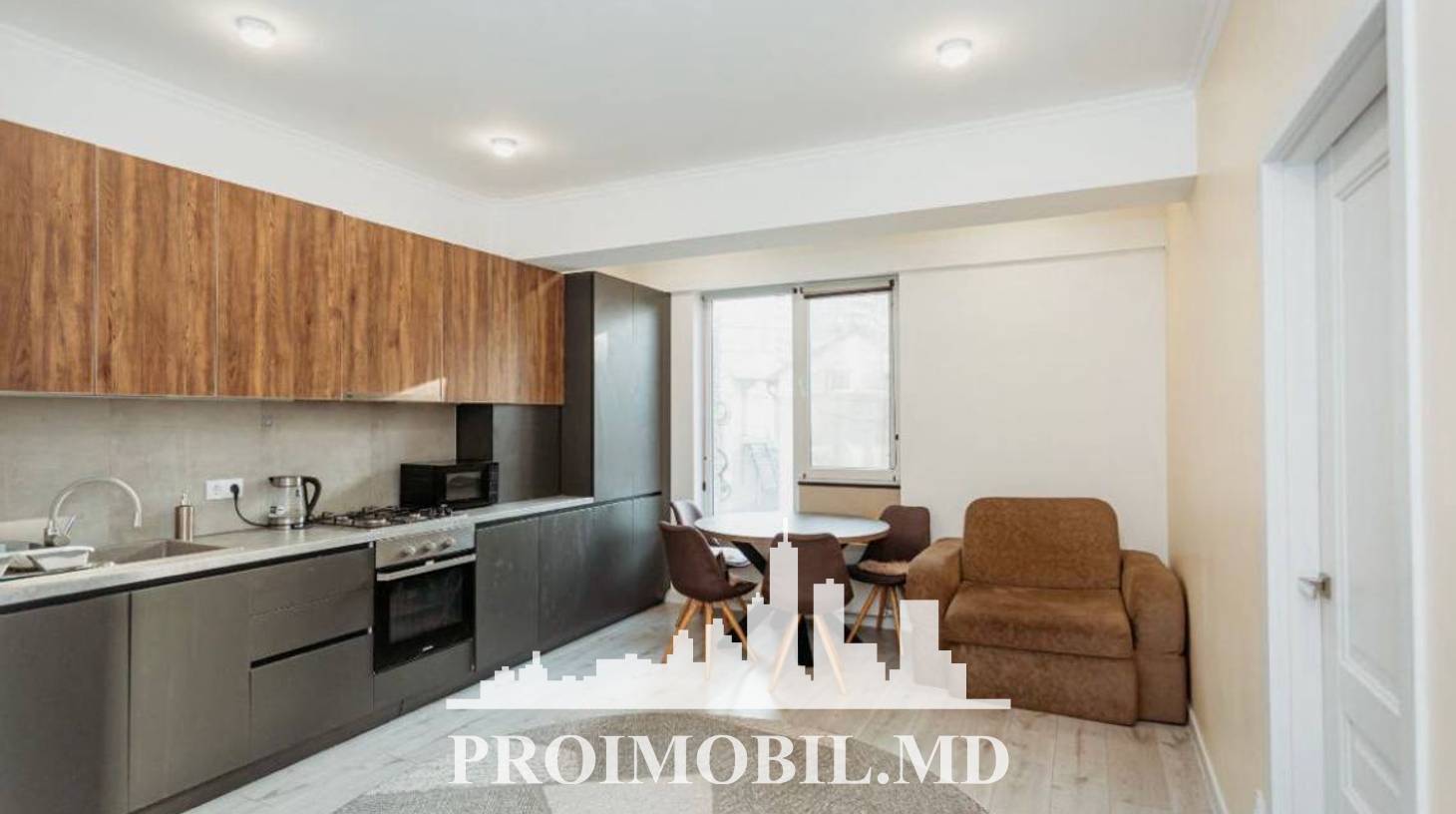 https://images.proimobil.md/G2EAXScLP7HG2LFmkVYtSn_J5jxm1PneR_ZN98cVb4E/watermark:0.75:so:0:30:0.39/resize:fill:1460:816:1/gravity:ce/bG9jYWw6Ly8vZXN0YXRlL2xyL2I1MDkxMmNkLWYwODctNDY4Yi1hM2FmLWUxN2ZhZjI2NmQ4NC5qcGVn