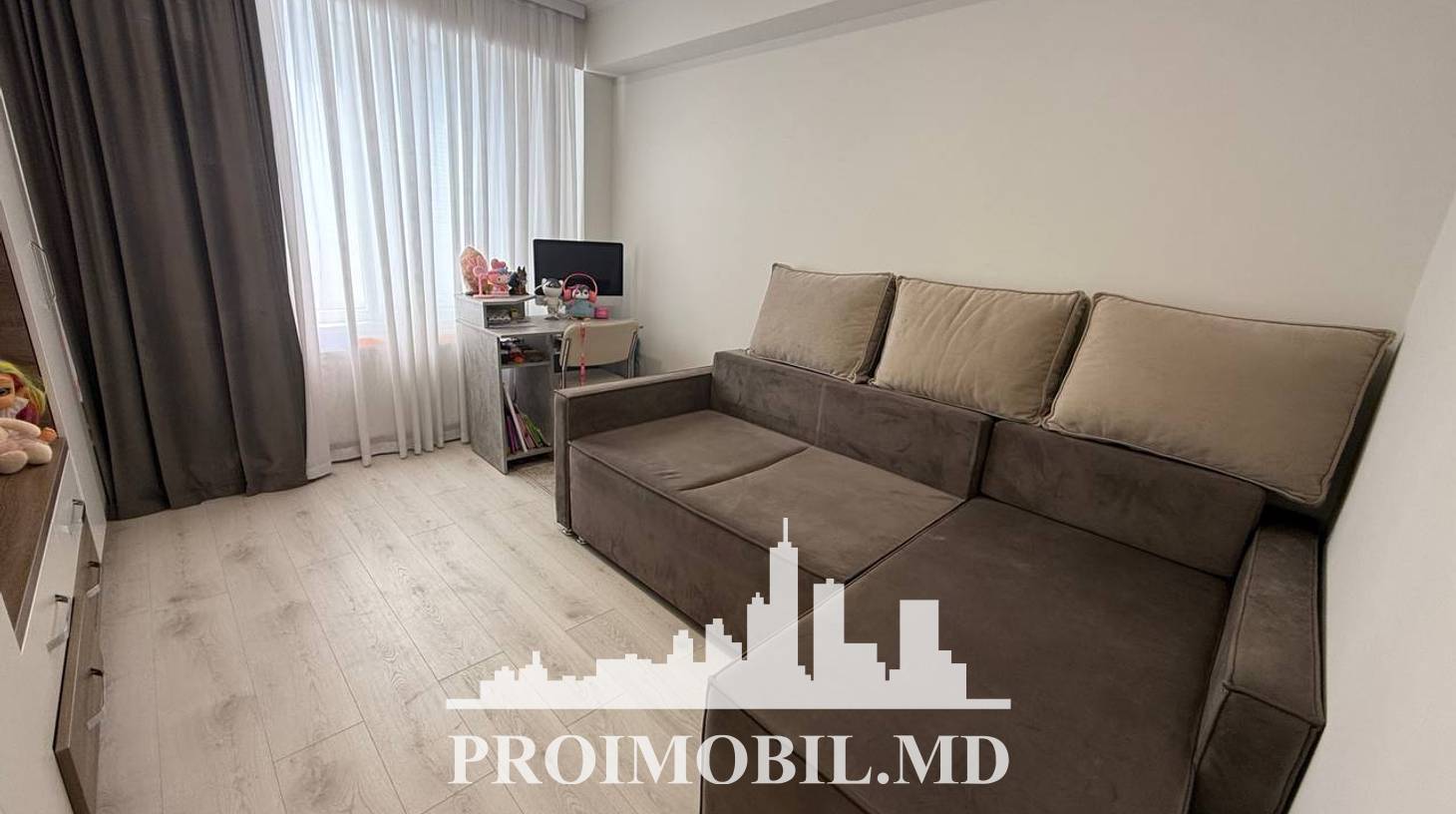 https://images.proimobil.md/G3RUEj8yGmfEP8APY1Dmia0o5D6kgM6Wb9V2fz2vY20/watermark:0.75:so:0:30:0.39/resize:fill:1460:816:1/gravity:ce/bG9jYWw6Ly8vZXN0YXRlL2xyLzRmNmZkYTNkLTQ0NzYtNDk4ZC04MDliLWE1OGY4NGYwZjVlOS5qcGVn