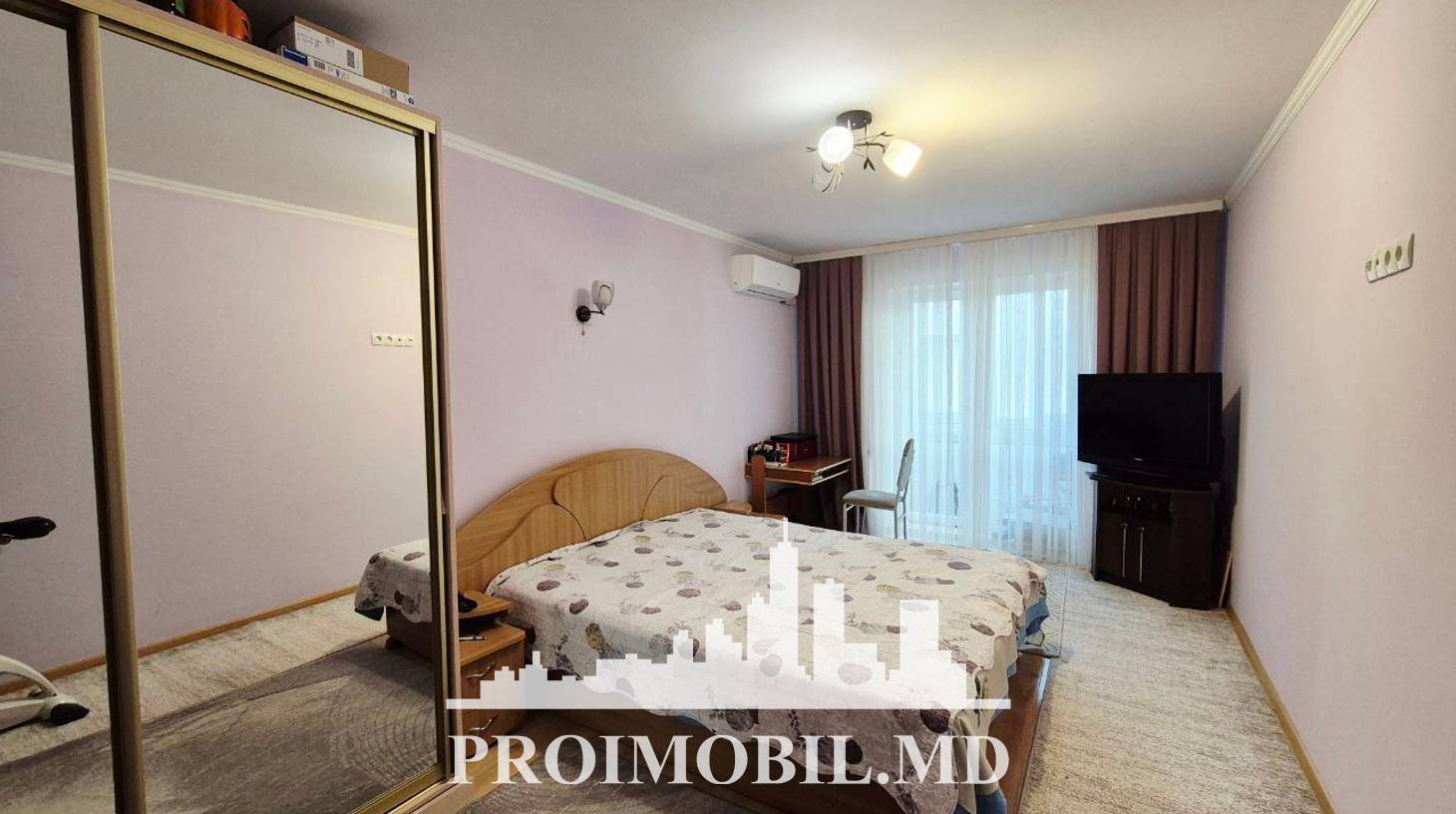 https://images.proimobil.md/G5DdKI7yWLMA9PuonDuZVg_Q99olRucM5u6BW-BWvOo/watermark:0.75:so:0:30:0.39/resize:fill:1460:816:1/gravity:ce/bG9jYWw6Ly8vZXN0YXRlL2xyLzZjYWRjYjVjLTc5YjgtNGFkMy1iM2FkLWY1OTNmZGE1OGQ0Mi5qcGVn