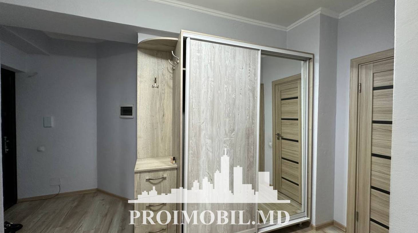 https://images.proimobil.md/G5ijHKyuEJIFDNXDFgNvD1mDQrCHlVGlFjbjWm2oRq8/watermark:0.75:so:0:30:0.39/resize:fill:1460:816:1/gravity:ce/bG9jYWw6Ly8vZXN0YXRlL2xyLzk1NDkyM2VlLTk4OTEtNDRlZC04Y2NjLTYyZThkNjhlMjk3Ni5qcGVn