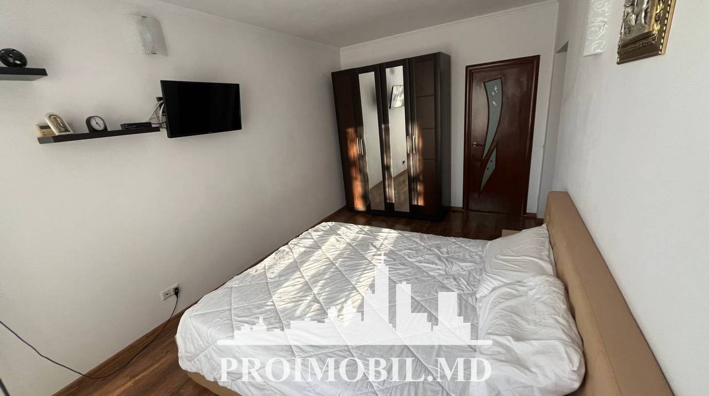 https://images.proimobil.md/GCKPetk8-NpVfsjMbS853LTqJ30_Mqi21kMuTKhk5co/watermark:0.75:so:0:30:0.39/resize:fill:1460:816:1/gravity:ce/bG9jYWw6Ly8vZXN0YXRlL2xyL2RjYTE0YzNmLWNlMmItNDE2OC05M2JhLTE4YjU5ZjJjM2VkYi5qcGVn