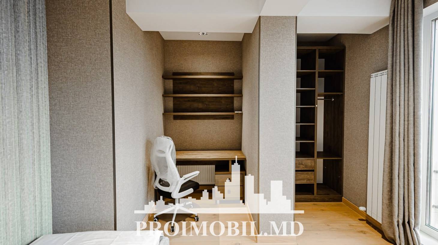 https://images.proimobil.md/GD7zimEPDCMsBiYZUCls9LQRkAB_qYHBhArtioY_RAs/watermark:0.75:so:0:30:0.39/resize:fill:1460:816:1/gravity:ce/bG9jYWw6Ly8vZXN0YXRlL2xyLzIwN2U0N2ZlLTBkODctNGNjNi1hZTYyLTMxNmY2NjZhMWU4MC5qcGVn