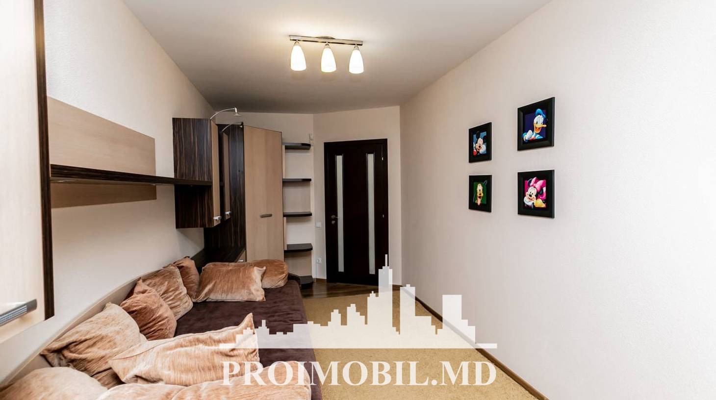https://images.proimobil.md/GEGTydyrr54kXEUx0rjjlbNRZ2pcQcVBMxwG5dKy65M/watermark:0.75:so:0:30:0.39/resize:fill:1460:816:1/gravity:ce/bG9jYWw6Ly8vZXN0YXRlL2xyLzhhNjZhODkxLTUyYzctNDYzNy04NjgwLTEzZTMyMTI5NGE1YS5qcGVn