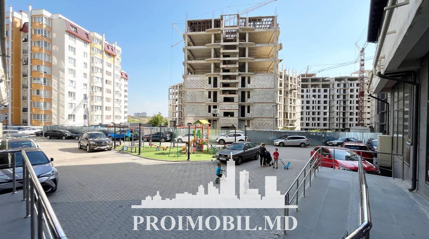 https://images.proimobil.md/GEn1QNeBN4M2ue5jJzbI-C0KBkos2iO8Thfjpveyo7w/watermark:0.75:so:0:30:0.39/resize:fill:1460:816:1/gravity:ce/bG9jYWw6Ly8vZXN0YXRlL2xyLzgyZjI4M2YzLTdiZDQtNDU4MC04ZDg3LTUzZWNlMTgxMTcwOS5qcGVn