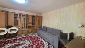 https://images.proimobil.md/GJ6gHtrRBmBI2MUkk1T8CYo6dbs2zcGIkeMbfD8hK8E/resize:fill:350:198:1/gravity:ce/bG9jYWw6Ly8vZXN0YXRlL2xyL2YwYTY4NGNlLTBjYzUtNGFiNC1hYjVhLTg5MWQyYzgzNGVlNC5qcGVn