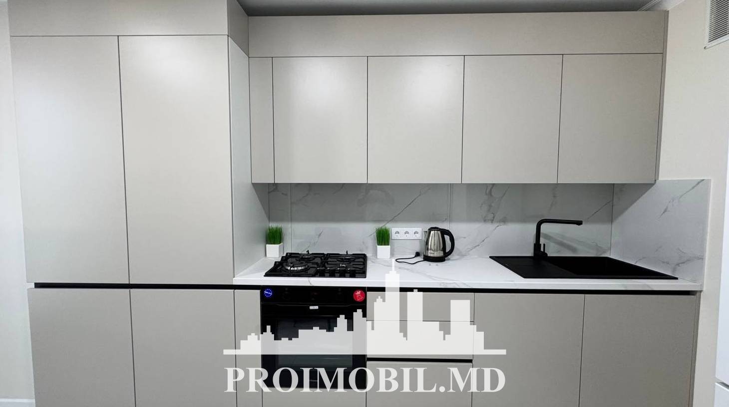 https://images.proimobil.md/GMAjXFkA5kruJWAva807RgbdJ1bvK2qKzwGnHJdxzGI/watermark:0.75:so:0:30:0.39/resize:fill:1460:816:1/gravity:ce/bG9jYWw6Ly8vZXN0YXRlL2xyL2Q1Nzc5NWE2LWIyMGEtNGJiOS05ODk4LWM1YmFmZjkzMTU2NC5qcGVn