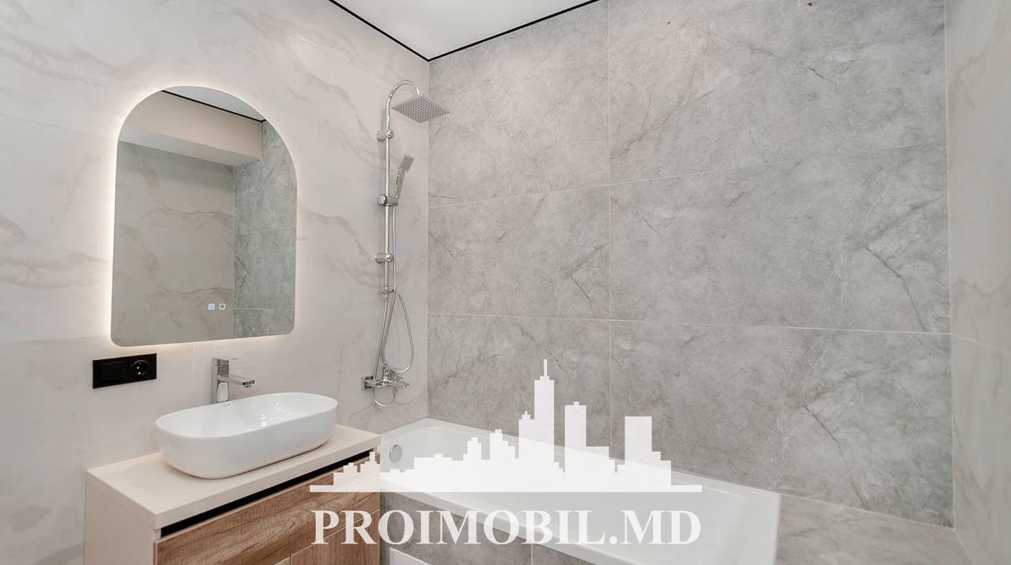 https://images.proimobil.md/GN-A0iF2wy7P9CjrHf9ZnaVjfk31wBEzkWqCZDt7YKk/watermark:0.75:so:0:30:0.39/resize:fill:1460:816:1/gravity:ce/bG9jYWw6Ly8vZXN0YXRlL2xyL2NiOWU5ZjZmLWU3ZWItNDE0My1hMWIxLWRkZDhiZGVhNGIyMC5qcGVn