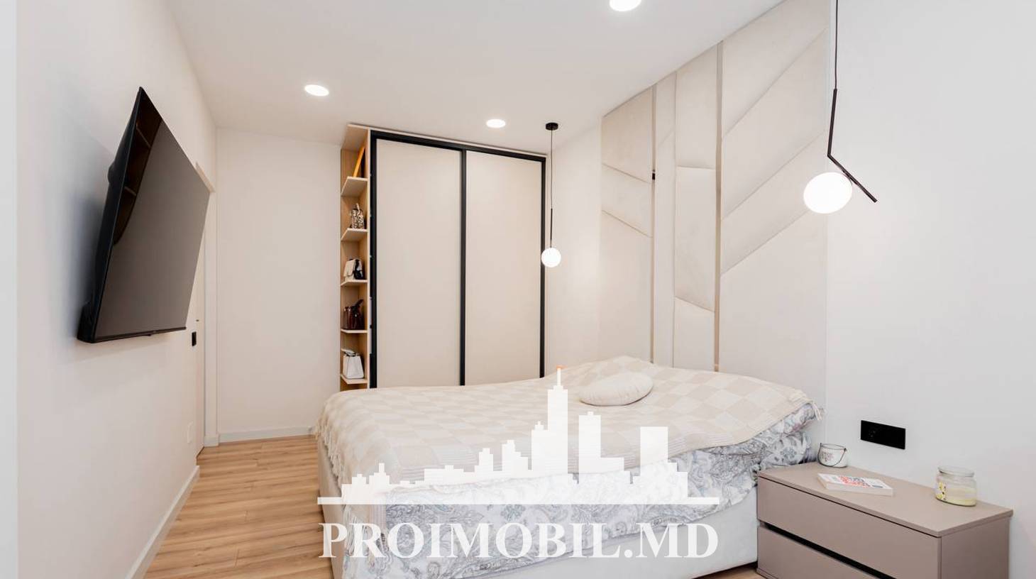 https://images.proimobil.md/GQKlXeOfELvu2w5ju1kY6Q_33BmeqMDytiv-Jh_NWM4/watermark:0.75:so:0:30:0.39/resize:fill:1460:816:1/gravity:ce/bG9jYWw6Ly8vZXN0YXRlL2xyL2RiN2E5YmUzLWUwNGEtNDdlOC1iZjM1LWM2NzY0NzQ0MTQ2Yy5qcGVn