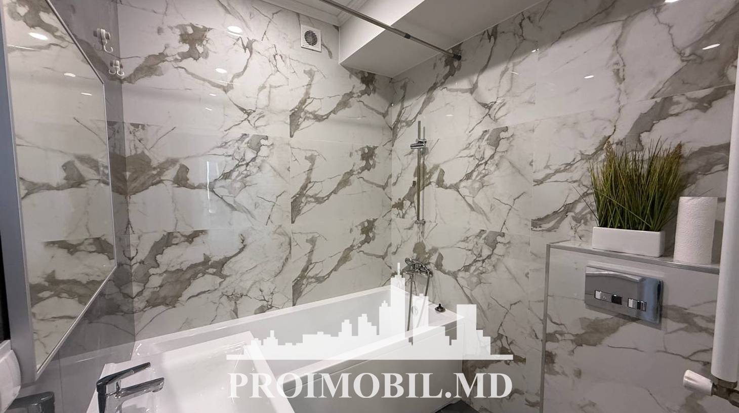 https://images.proimobil.md/GSfTGro2yg4MKQ4zanf1XknCvIEMRj8wY9XJGtyQss8/watermark:0.75:so:0:30:0.39/resize:fill:1460:816:1/gravity:ce/bG9jYWw6Ly8vZXN0YXRlL2xyLzEyM2M3NWNmLTAyZTMtNGIxZS04Y2MzLWY0Mjc5OGFmNGU4Zi5qcGVn