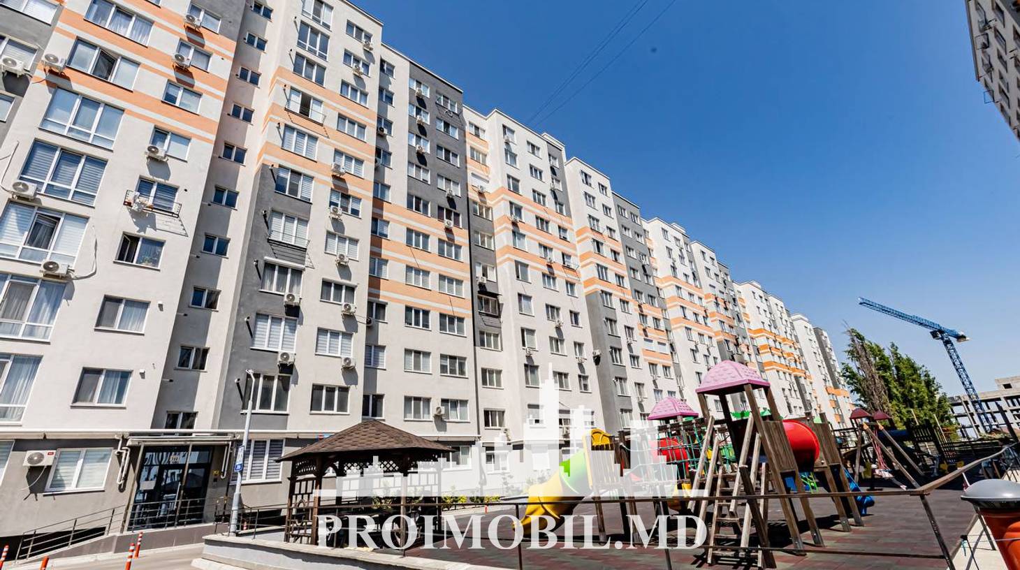 https://images.proimobil.md/GSlypvqbK9m7kWhdQ0uzYUIzdc3r7YTZX8yAI22fxQ0/watermark:0.75:so:0:30:0.39/resize:fill:1460:816:1/gravity:ce/bG9jYWw6Ly8vZXN0YXRlL2xyL2ZlMWNjZTdlLWIxY2EtNGY1Yi1hNDc2LWJlMGU4OTM1NzllOC5qcGVn