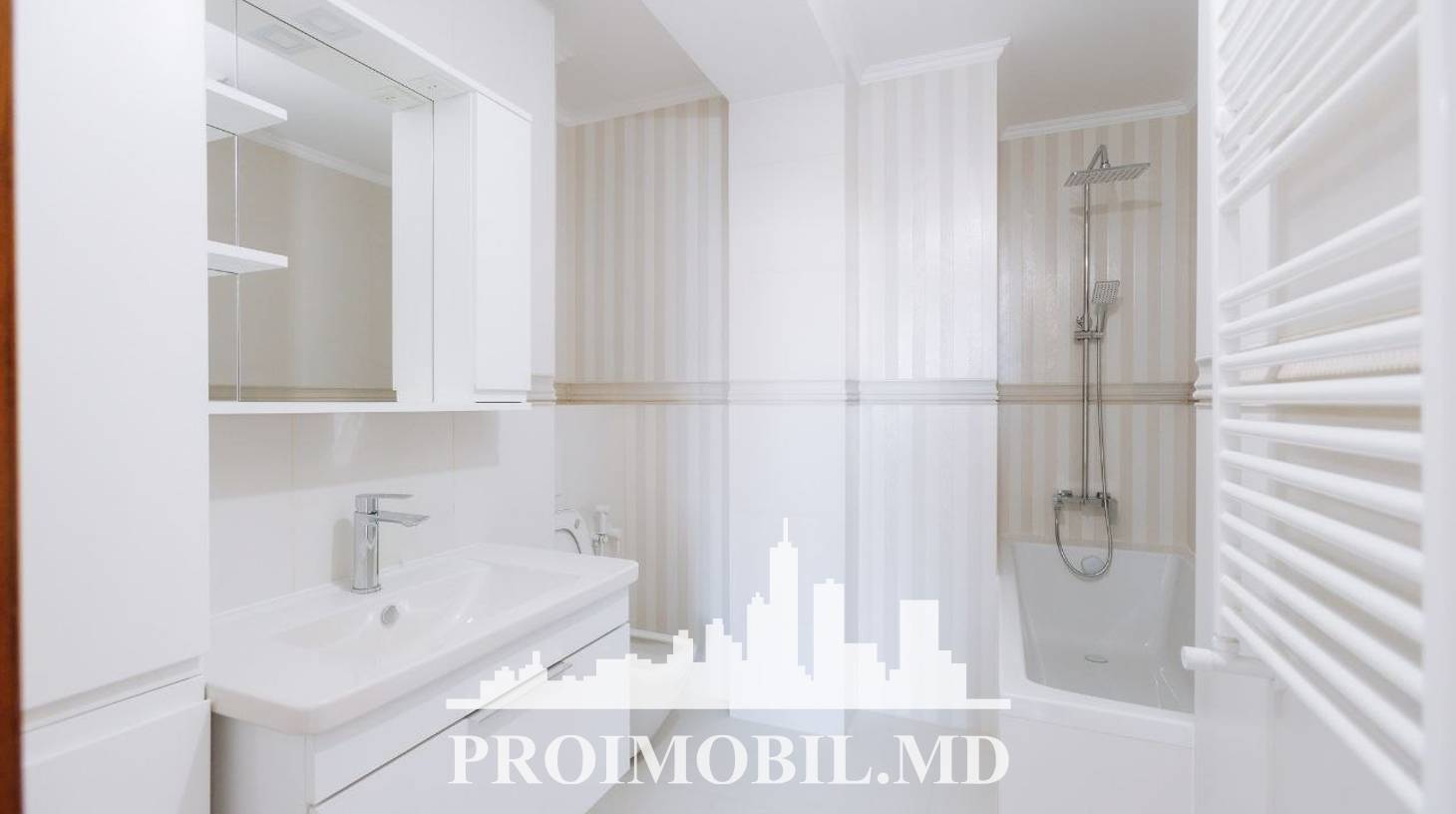 https://images.proimobil.md/GVTO1tejGpM3DJ6XwAp2aCr4GJTZ0BXOpZAtL0JOylg/watermark:0.75:so:0:30:0.39/resize:fill:1460:816:1/gravity:ce/bG9jYWw6Ly8vZXN0YXRlL2xyL2Y2OTdiMWNkLThlMzEtNDNhNi1iNTUyLTQzYzJjYmY3YWZkOS5qcGVn