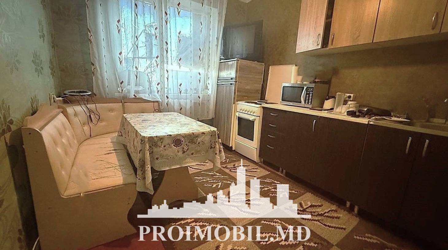https://images.proimobil.md/Gb1W7UudJyS7szsP1OTTKOyZ4_GffiKOBQN-szQn_S0/watermark:0.75:so:0:30:0.39/resize:fill:1460:816:1/gravity:ce/bG9jYWw6Ly8vZXN0YXRlL2xyL2Y4MTNjNWIxLWVkMWEtNDY3MC05YzFlLWI3MTBjNTdhODM1Yy5qcGVn