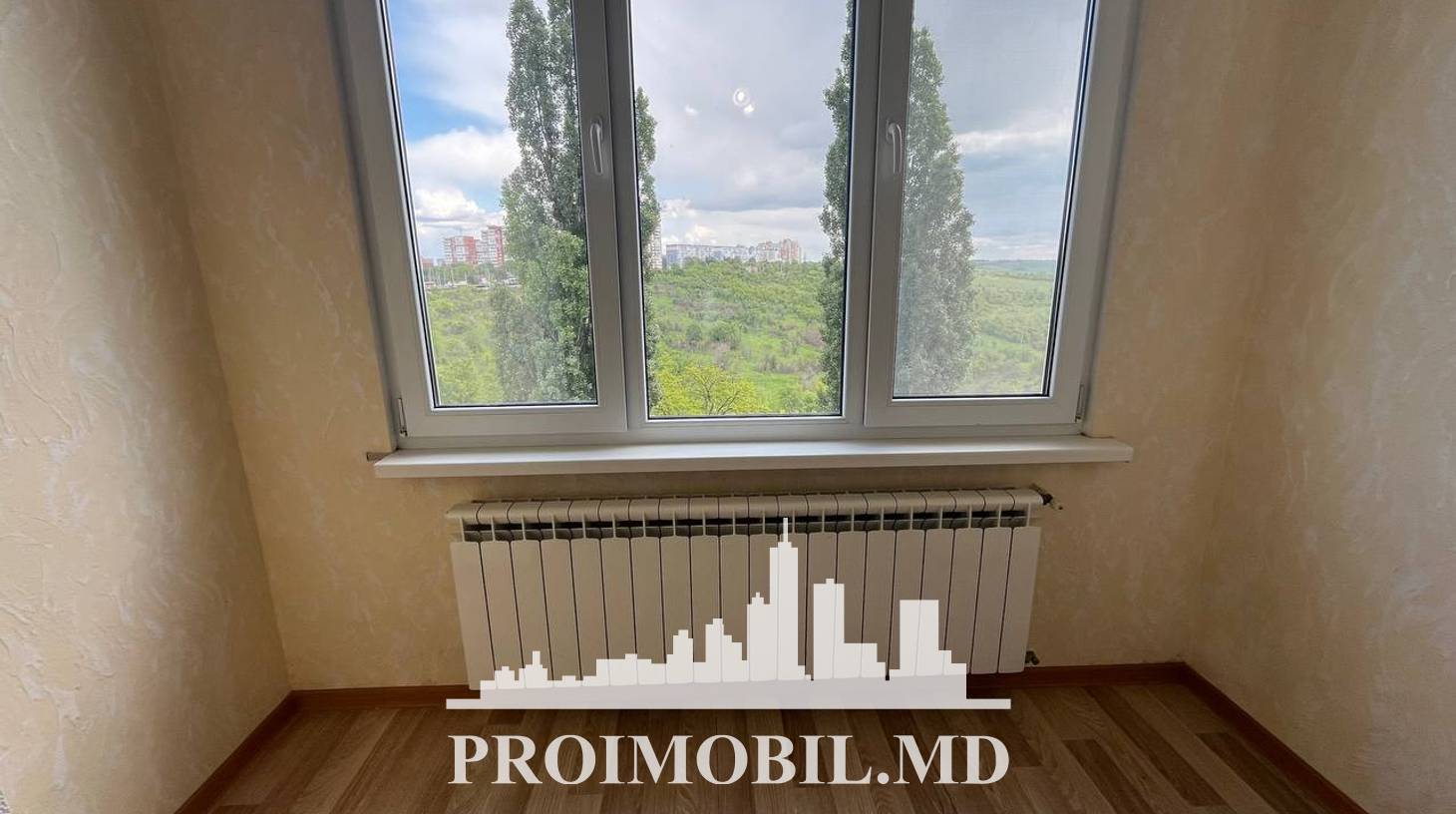 https://images.proimobil.md/GdLOZjVbouoBm9yCAO52urNBhS6lCTIlGSxeQ_k1K4Y/watermark:0.75:so:0:30:0.39/resize:fill:1460:816:1/gravity:ce/bG9jYWw6Ly8vZXN0YXRlL2xyLzJlYWM2NjA0LWNkZDgtNGZkZi05NWJkLTM0M2MyN2QxNzYzNi5qcGVn