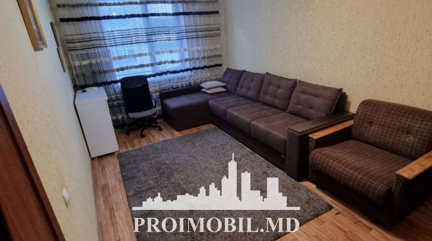 https://images.proimobil.md/Gf0QivyHk7etMw3aZqT_sub36wtI7koQPW333acPUoY/watermark:0.75:so:0:30:0.39/resize:fill:1460:816:1/gravity:ce/bG9jYWw6Ly8vZXN0YXRlL2xyLzRlMTAxOWYwLWQ0MmQtNDJmMC1hZDk4LWYyNWVmOThiNjA5NC5qcGVn