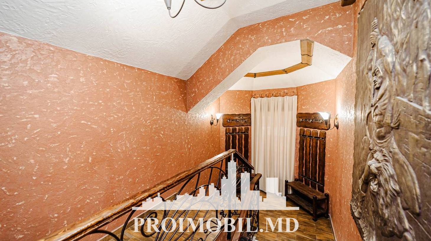 https://images.proimobil.md/Gg5iVnIgx7RT_IX8tck44a09hnLUoqjhRJiHIxhNim0/watermark:0.75:so:0:30:0.39/resize:fill:1460:816:1/gravity:ce/bG9jYWw6Ly8vZXN0YXRlL2xyLzE4NzE2ZGJjLTZlNjQtNDk4NS04MzliLWEzZTg4YmJhYzA4Ni5qcGVn