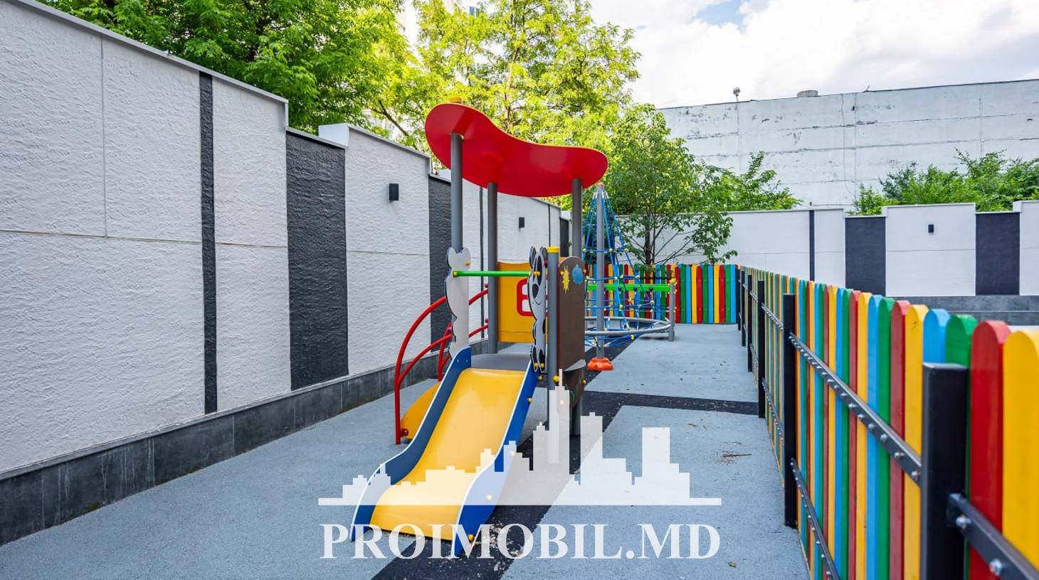 https://images.proimobil.md/Gi7R9_5uAzCXHRcBmn50OiMAFoyU06ssYoJSWbfo5ro/watermark:0.75:so:0:30:0.39/resize:fill:1460:816:1/gravity:ce/bG9jYWw6Ly8vZXN0YXRlL2xyL2FlNGFjOGUzLWIyYTEtNDk2Zi04OTlhLTk1NjQxYmJmNjEwNy5qcGVn