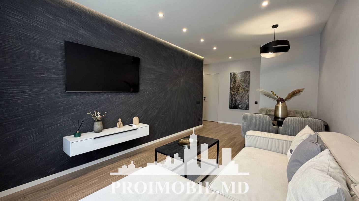 https://images.proimobil.md/GmT_3HFCZIjnjzUpZBwkUbgm43Mo6Y6qRTUKX6eSaW4/watermark:0.75:so:0:30:0.39/resize:fill:1460:816:1/gravity:ce/bG9jYWw6Ly8vZXN0YXRlL2xyLzEyYzI4ZDQ0LWIxOWMtNGQ4Zi1iNzdjLTdlNGYwNWE5ZTk1OC5qcGVn