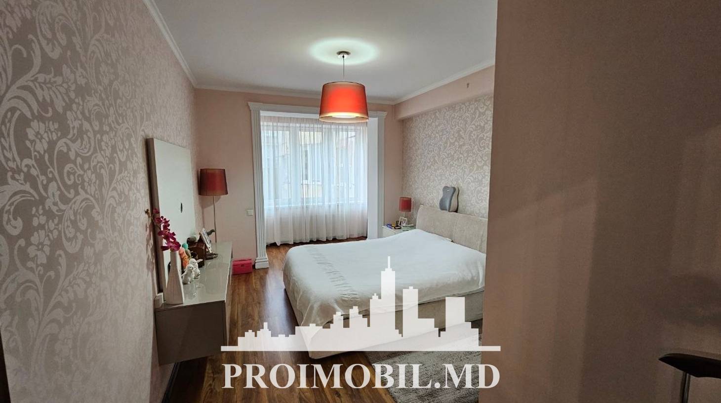 https://images.proimobil.md/GpjtdPS7krcE31tTiTrltfKY03D245Vm-oB_1RehR2A/watermark:0.75:so:0:30:0.39/resize:fill:1460:816:1/gravity:ce/bG9jYWw6Ly8vZXN0YXRlL2xyL2M5NmQzZjIzLTA5ZWItNGUwNS1hMDQ2LTI4MzBhZmJmY2M3OC5qcGVn