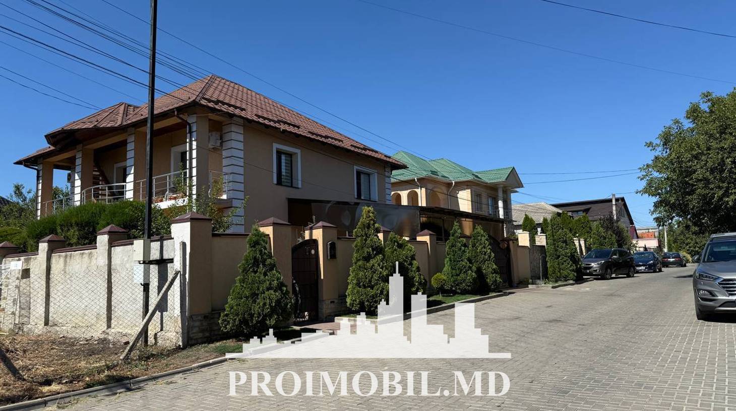 https://images.proimobil.md/Gqb-v6tJ-OP0Zv64Qp6n-6a1MqNLZgcgA9QOxzAcUDU/watermark:0.75:so:0:30:0.39/resize:fill:1460:816:1/gravity:ce/bG9jYWw6Ly8vZXN0YXRlL2xyLzFlM2Q4OTk5LTQ1MGQtNGY5MS05ODAyLWQ0MGJmZGU3MzM3ZC5qcGVn