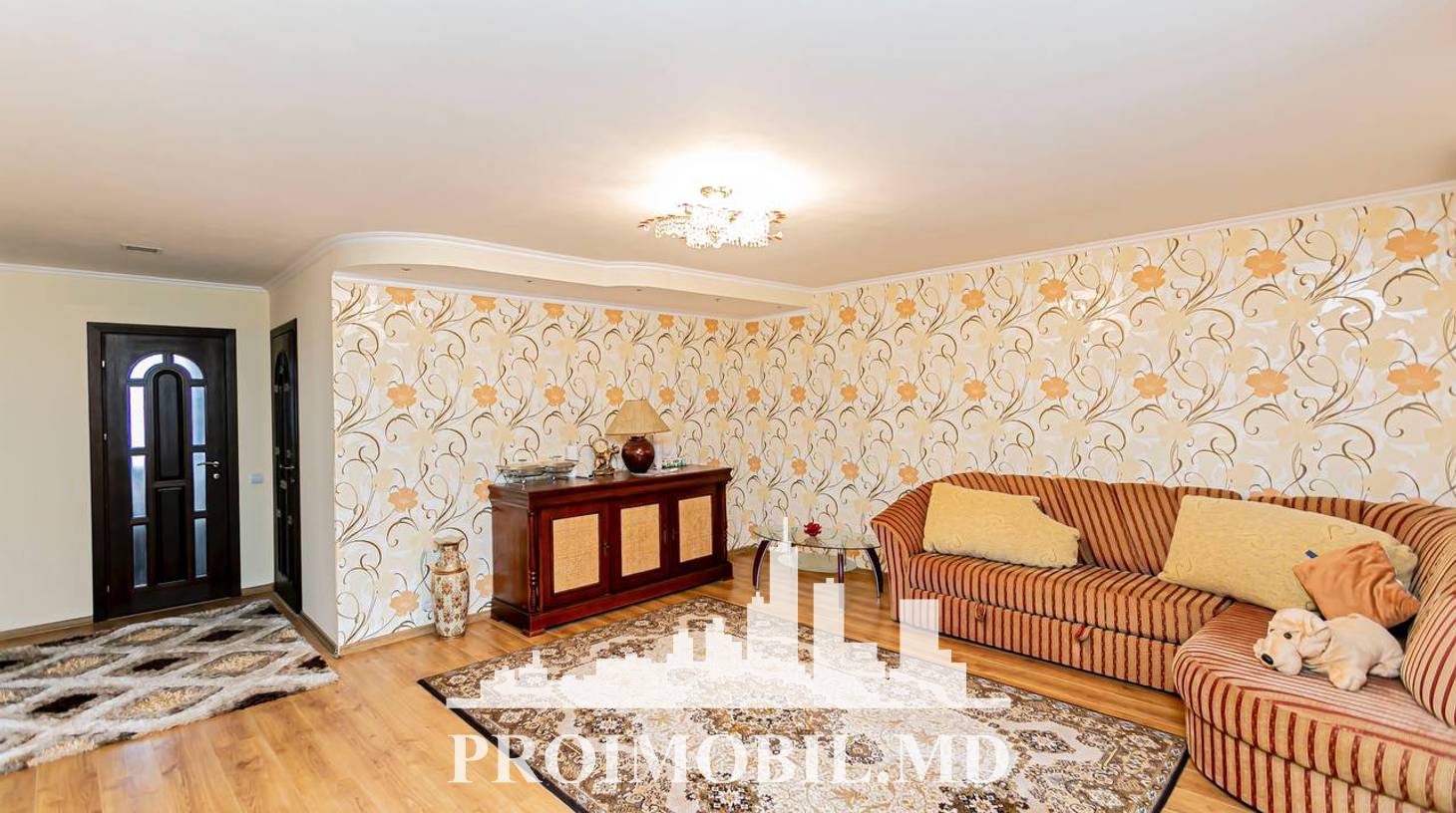 https://images.proimobil.md/GrQypbY1ObtHHRGrK-nET6uWHrC_niWe0qzK1K39PkE/watermark:0.75:so:0:30:0.39/resize:fill:1460:816:1/gravity:ce/bG9jYWw6Ly8vZXN0YXRlL2xyLzE4MzJiMWRkLTBiMzMtNDU0NC05ODY3LWU4OGRmN2NlYWZhMC5qcGVn