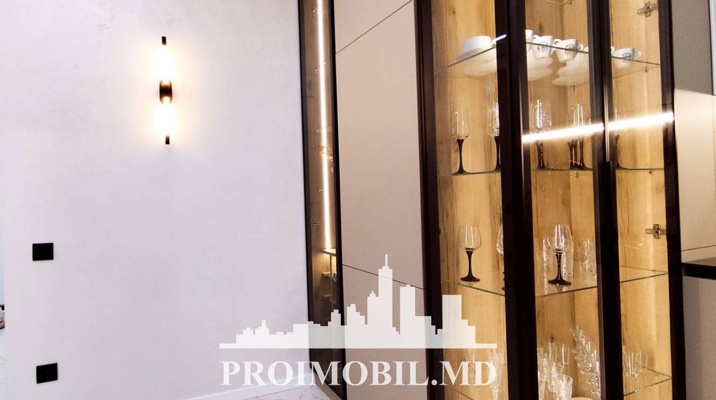 https://images.proimobil.md/Grd9oQxzO4DF6Ds2Q-iRfjpTlwFnOQxHAJT3_z-S42U/watermark:0.75:so:0:30:0.39/resize:fill:1460:816:1/gravity:ce/bG9jYWw6Ly8vZXN0YXRlL2xyLzA5M2JmZWE5LWYzZjYtNDdjNS1iM2Y4LTFhYTRmN2VmYmU3NS5qcGVn