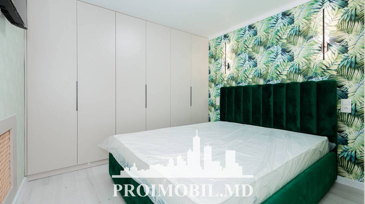 https://images.proimobil.md/GrtlVGvVdzUIyb1u-0zvszG7c38r39aFN_Qv6emVwgI/watermark:0.75:so:0:30:0.39/resize:fill:1460:816:1/gravity:ce/bG9jYWw6Ly8vZXN0YXRlL2xyL2Y3ZmYyNmVhLTE5ZjAtNGY2Zi05M2Y4LWM3Mzc0MzNkYzY0MC5qcGVn