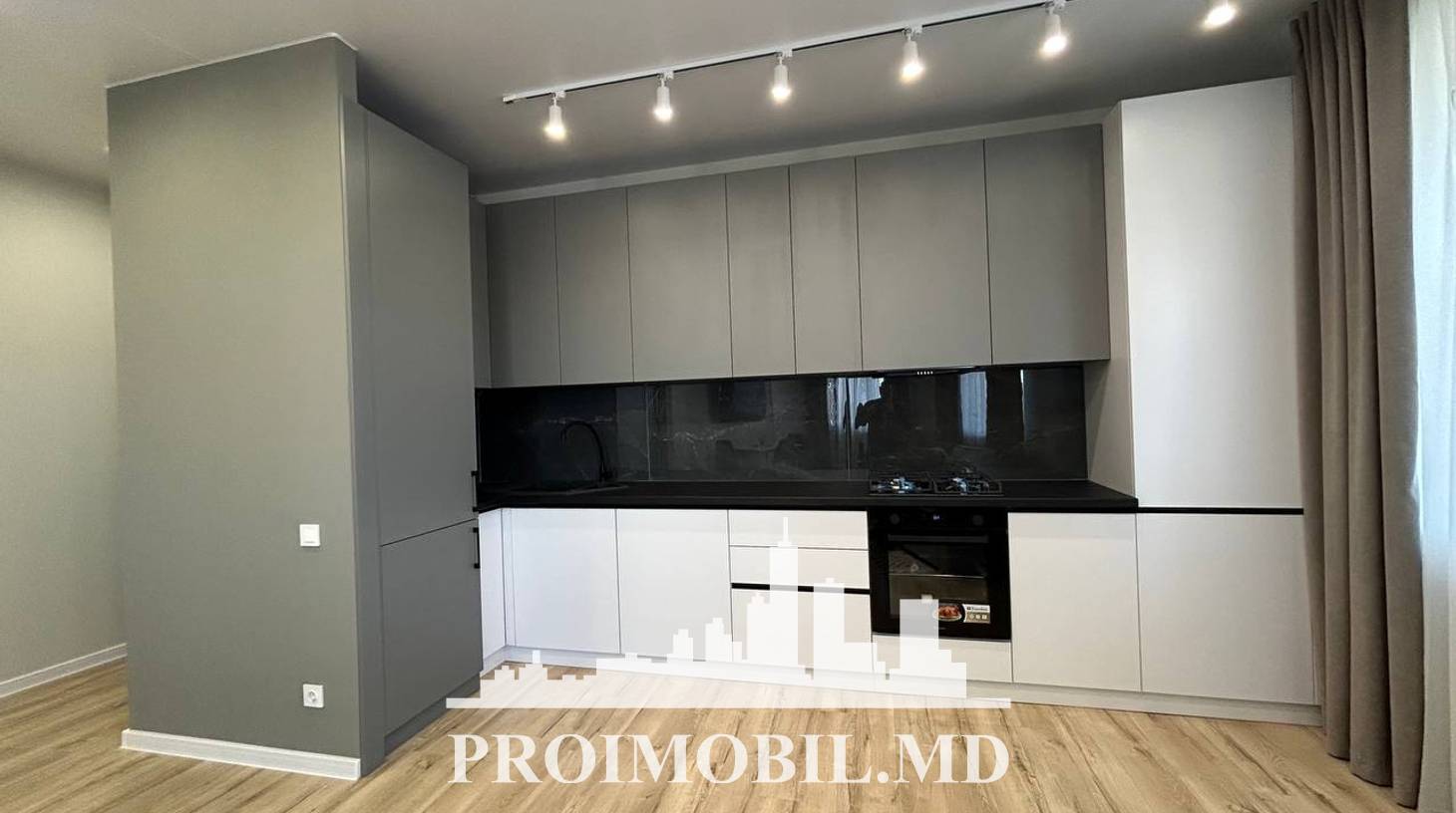 https://images.proimobil.md/GxcWZxgZ0VAyCvJT9WTBJlyWPNDKzp6q6ZaCMhM0oAA/watermark:0.75:so:0:30:0.39/resize:fill:1460:816:1/gravity:ce/bG9jYWw6Ly8vZXN0YXRlL2xyLzMwZDRhMGI1LTdlMDktNGI2NC04YTkyLThjN2Q3ODc4NmY3Zi5qcGVn