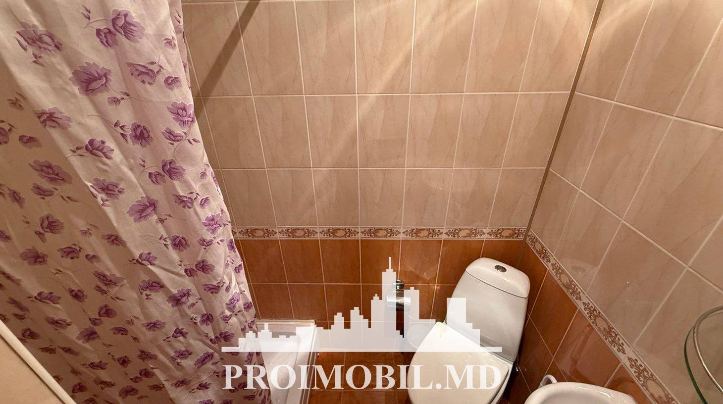 https://images.proimobil.md/Gyjlr6RBdZmibLVDeTdUMSA1o78VTl1LuVBsid3FwMY/watermark:0.75:so:0:30:0.39/resize:fill:1460:816:1/gravity:ce/bG9jYWw6Ly8vZXN0YXRlL2xyLzE3YjZkZThjLTJjYjAtNDM0OC05Y2Q2LTFmYTc4NzBiZWE5YS5qcGVn