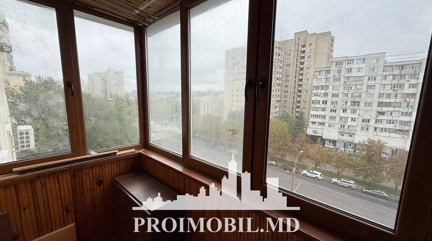 https://images.proimobil.md/GylVf1QDYi29Nfbp_RVoM5fympxYZ89GOFHt94DEYZ8/watermark:0.75:so:0:30:0.39/resize:fill:1460:816:1/gravity:ce/bG9jYWw6Ly8vZXN0YXRlL2xyL2E2MDZlNzcyLTc3NmEtNDQ0ZC04Y2YxLWRmZjk2NWMzNjNkMC5qcGVn