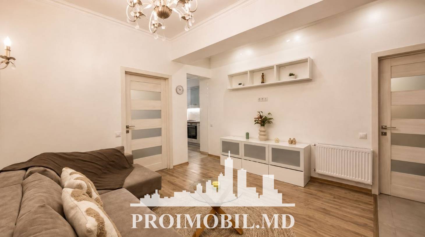 https://images.proimobil.md/H1Xnl_qwQz2ywbZ7Pe211JyyB_DwtYuuFN2NDHZbOHE/watermark:0.75:so:0:30:0.39/resize:fill:1460:816:1/gravity:ce/bG9jYWw6Ly8vZXN0YXRlL2xyLzUyMzAwZjEzLWI1MTEtNGRmOS04YzQ4LTg2ZTVhMDExOTk1OC5qcGVn