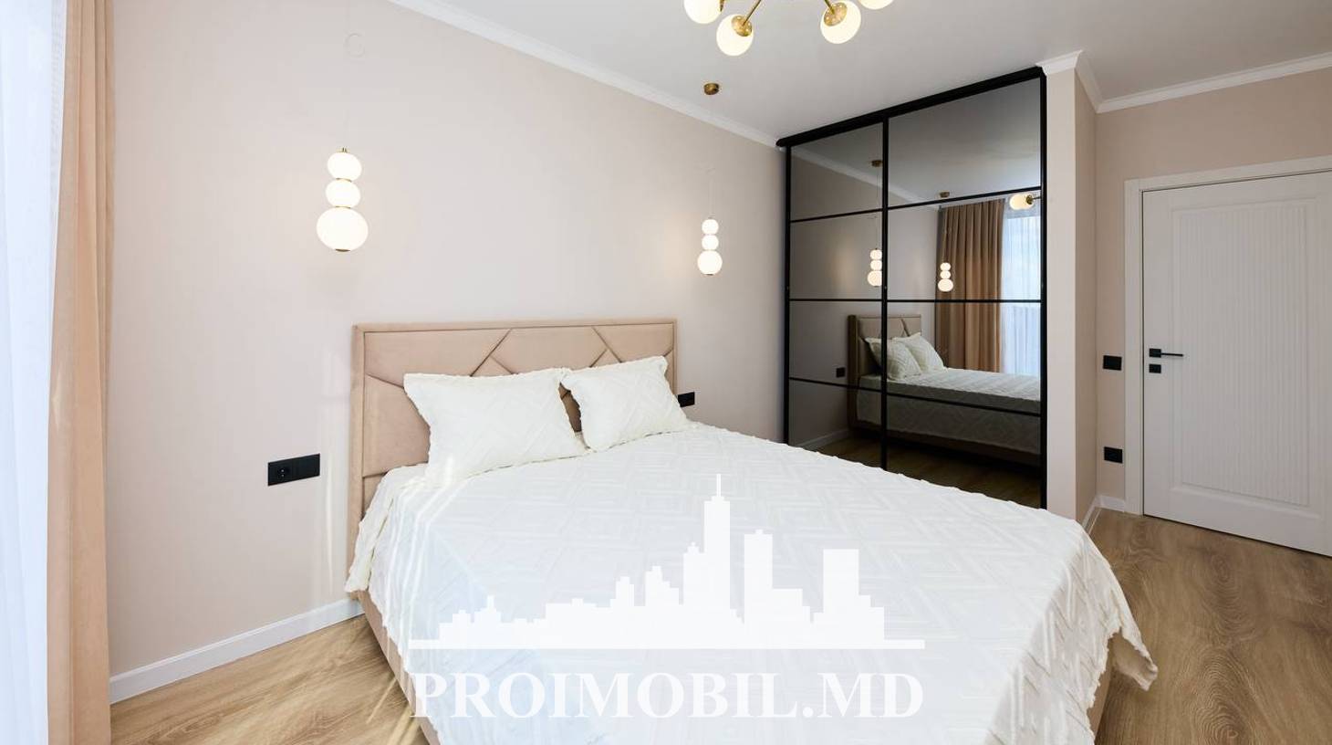 https://images.proimobil.md/H8R7jgc9t_Rc_zoBaZ4hqkgmoBDu3NpNUDWNQ1D4gAA/watermark:0.75:so:0:30:0.39/resize:fill:1460:816:1/gravity:ce/bG9jYWw6Ly8vZXN0YXRlL2xyLzY2NDg5NTg3LWNiM2MtNDMwMi1hNTJjLWJiODFiZmExMDVlYS5qcGVn