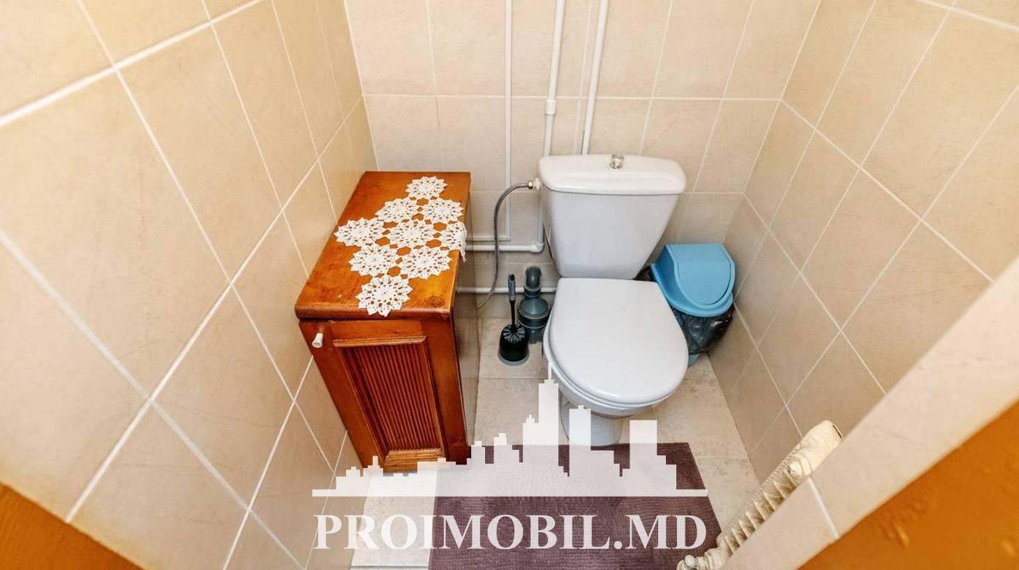 https://images.proimobil.md/HAJYLFUEcoDnOx7M19qLGvKZVokdzDQH14TzExeBFsA/watermark:0.75:so:0:30:0.39/resize:fill:1460:816:1/gravity:ce/bG9jYWw6Ly8vZXN0YXRlL2xyLzM4NWZjNjcxLTc2ZGMtNDU2ZC04OGFkLTQzODhjNTkwNWM4NS5qcGVn