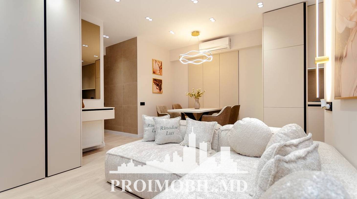 https://images.proimobil.md/HB50oLzgpwsxoASsiT5bL2Jqny5V-3q0_0Tq-rD9ZnI/watermark:0.75:so:0:30:0.39/resize:fill:1460:816:1/gravity:ce/bG9jYWw6Ly8vZXN0YXRlL2xyLzY5NTE2ODUwLTQ4N2QtNDQ4My1iNDRlLTRjYjdkOGRiNjZmYS5qcGVn