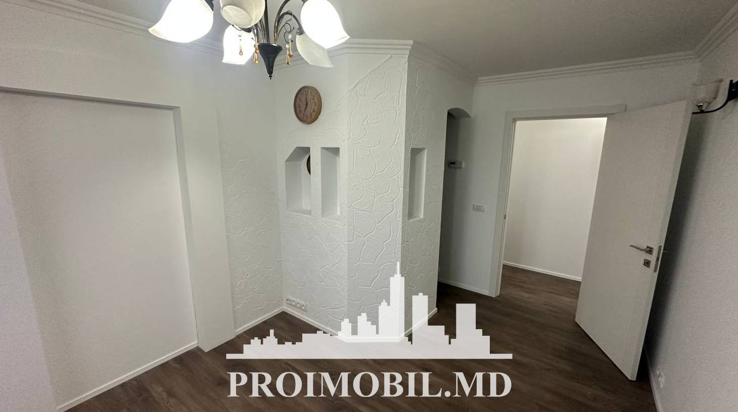 https://images.proimobil.md/HCUrqkO6y_J6d2_4J6dNMOqaYJUbu9q-s8cbLdztiq4/watermark:0.75:so:0:30:0.39/resize:fill:1460:816:1/gravity:ce/bG9jYWw6Ly8vZXN0YXRlL2xyLzllNzk2N2YxLTViMTYtNGFjZi1iYWU4LTZiMGI0OTRlNTM0OC5qcGVn