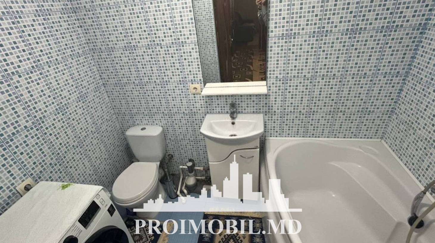 https://images.proimobil.md/HGBI8-4aI8CpJ7s4de_NBjTfs-fyg9GuzOpP6stlgWE/watermark:0.75:so:0:30:0.39/resize:fill:1460:816:1/gravity:ce/bG9jYWw6Ly8vZXN0YXRlL2xyLzM3NDMzMmE0LTQwNGEtNDlkOS05Njg1LTdmOWZjYjhjOTc1YS5qcGVn