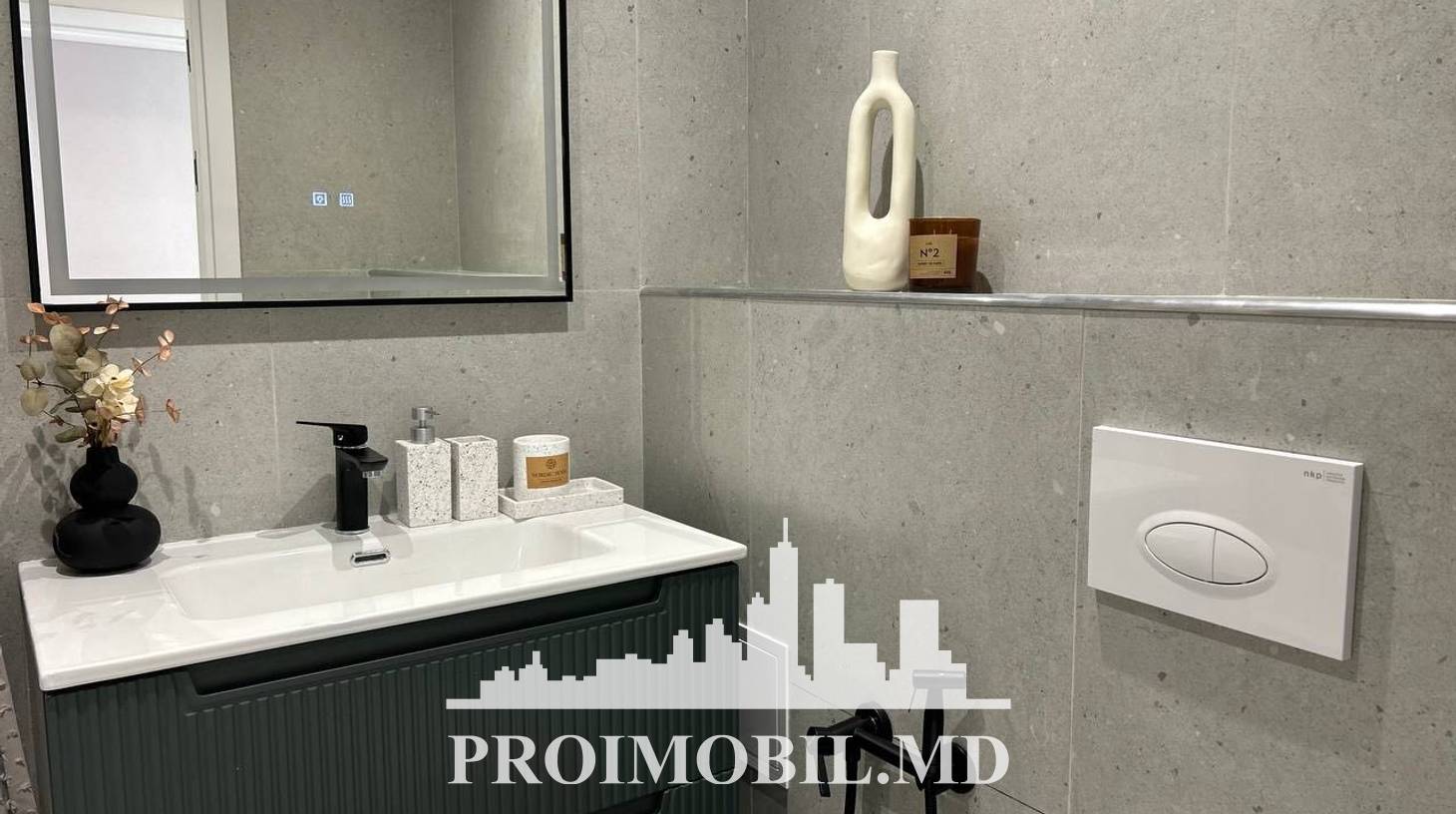 https://images.proimobil.md/HGeHejihz-8qLdO87i2Avb8T9nggmskCizBlRCfUDRQ/watermark:0.75:so:0:30:0.39/resize:fill:1460:816:1/gravity:ce/bG9jYWw6Ly8vZXN0YXRlL2xyLzBhZDJiMGE3LTZiOGUtNGU5MS05MTE5LTNmNzlkNWQyNWZhMS5qcGVn