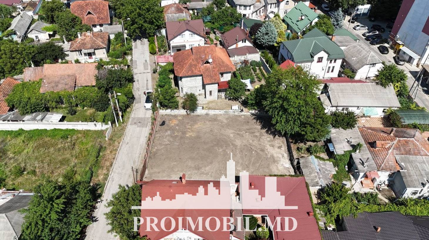 https://images.proimobil.md/HHawi1dC90OTbf1bkbYxTLn8MUDjkVxfI3yHkB0uW9g/watermark:0.75:so:0:30:0.39/resize:fill:1460:816:1/gravity:ce/bG9jYWw6Ly8vZXN0YXRlL2xyLzIyYzM2YmM3LTZhNDItNGEyMC1iYzZlLTBjZmI4NDFkNmM1ZS5qcGVn