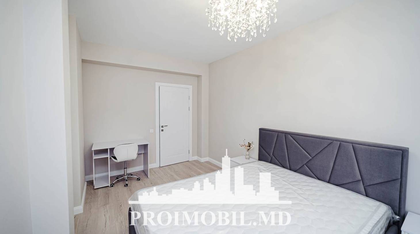 https://images.proimobil.md/HOnFvlZAOvUuqSnlkJzYDsjMJfaavuTvudjg072XEqk/watermark:0.75:so:0:30:0.39/resize:fill:1460:816:1/gravity:ce/bG9jYWw6Ly8vZXN0YXRlL2xyLzcyNDRmMzJjLWZmNzItNDM3NS05M2E3LTI3ZWFhNjFlM2ZmYS5qcGVn