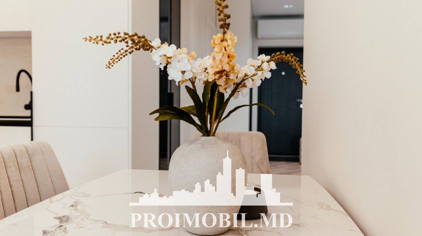 https://images.proimobil.md/HPEDxVjx5NhL3j62lSZcZilUjtIW4aNNu7d9epJrvWg/watermark:0.75:so:0:30:0.39/resize:fill:1460:816:1/gravity:ce/bG9jYWw6Ly8vZXN0YXRlL2xyLzI0NmQ1YWQwLWY5NTAtNGRiZi1hMjFjLWU0N2FjMTgzZWY5OC5qcGVn