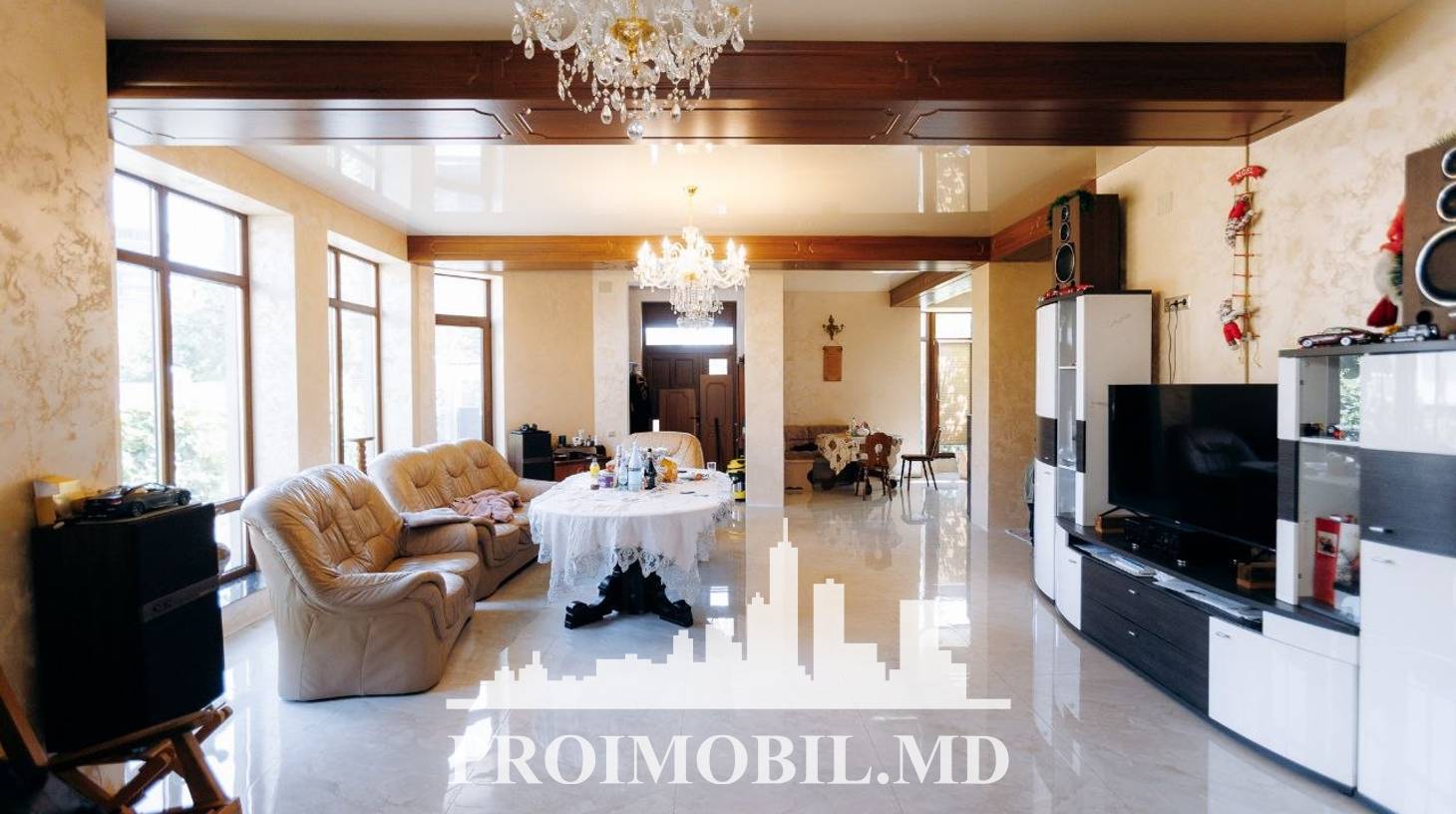 https://images.proimobil.md/HPJbGF2ilWrzj9UObSLHACkCz4P2UK3DQEtm0hdNAtU/watermark:0.75:so:0:30:0.39/resize:fill:1460:816:1/gravity:ce/bG9jYWw6Ly8vZXN0YXRlL2xyL2JiNmE4MTYyLTkxNjctNDVmOC1iODliLWU1YmJmZGQxNWE4My5qcGVn
