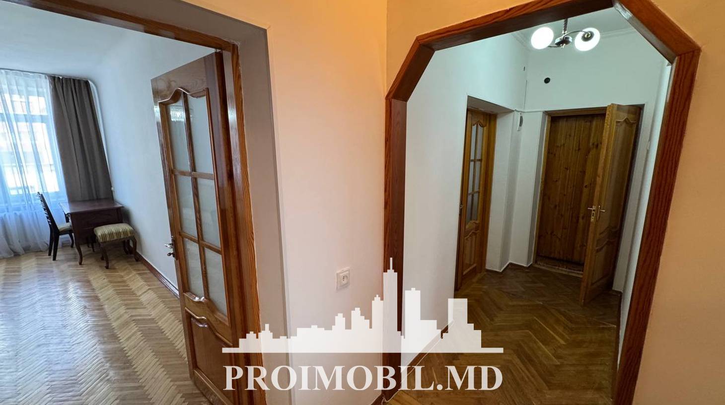 https://images.proimobil.md/HPZBhG1aySjjr9snGsOksNhxF57hz8aO3Qi9u-mRTGc/watermark:0.75:so:0:30:0.39/resize:fill:1460:816:1/gravity:ce/bG9jYWw6Ly8vZXN0YXRlL2xyL2RlYjUwNWYxLTg3MzUtNDQ1Yy04YTY0LWI5ZmVkM2Q3NTI2OC5qcGVn