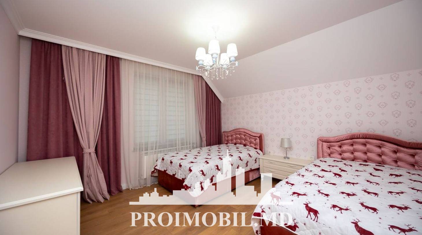 https://images.proimobil.md/HWsPq6iU5Cf3mio34mxOqnxpnD3s6cVfdVJ_Fp1wwmU/watermark:0.75:so:0:30:0.39/resize:fill:1460:816:1/gravity:ce/bG9jYWw6Ly8vZXN0YXRlL2xyL2ViYzI2YjMxLWY1N2QtNGIzMy1iZWNlLWJjYjE4ZGNhNDdhMS5qcGVn