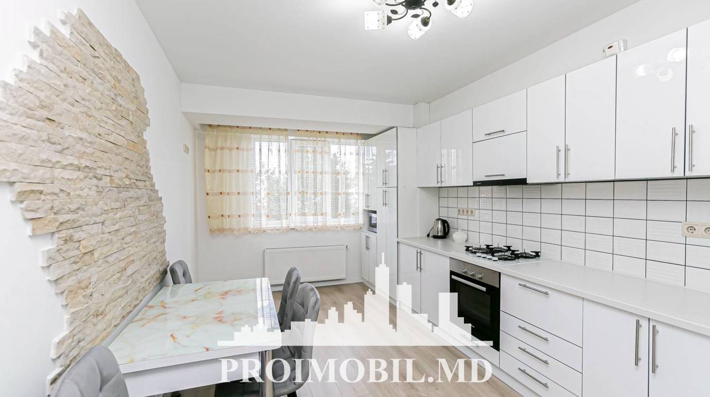 https://images.proimobil.md/H_E7yABbwF3grnnNjdjrOYDqzvH63A1rAfE6cMAO6iA/watermark:0.75:so:0:30:0.39/resize:fill:1460:816:1/gravity:ce/bG9jYWw6Ly8vZXN0YXRlL2xyL2NjZDY2OWFkLTdhOWYtNDA1OS04ODViLTg2ZjE4NGMxYmI0Zi5qcGVn