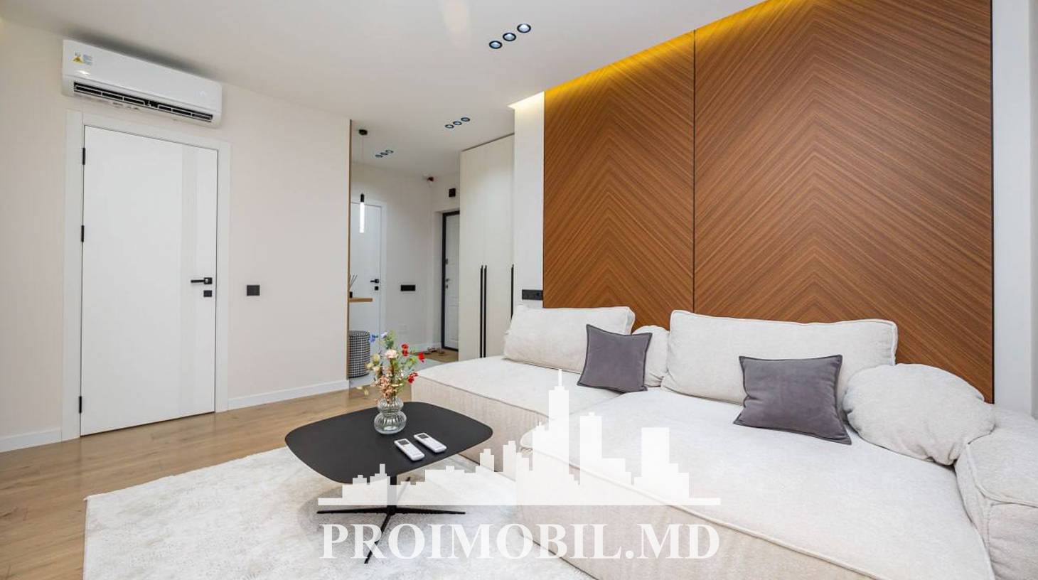 https://images.proimobil.md/Ha30yFIncOGd9VzGXQwTLotTP2uZvPkOcaVb-A7ppW4/watermark:0.75:so:0:30:0.39/resize:fill:1460:816:1/gravity:ce/bG9jYWw6Ly8vZXN0YXRlL2xyL2NmZmMxZjk0LTljNjMtNGU1OS1hY2I0LTkwNjRiMzAzNzQ3MC5qcGVn