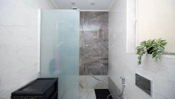 https://images.proimobil.md/Hahbpy5Hkpua3uBG1axrvl_jOjMEerSpxLeEBEDLa8M/resize:fill:350:198:1/gravity:ce/bG9jYWw6Ly8vZXN0YXRlL2xyLzhmM2EwMDgxLTY1ZWEtNDIzYS1hNGZmLTgzYTdmOTA1MzdjOS5qcGVn