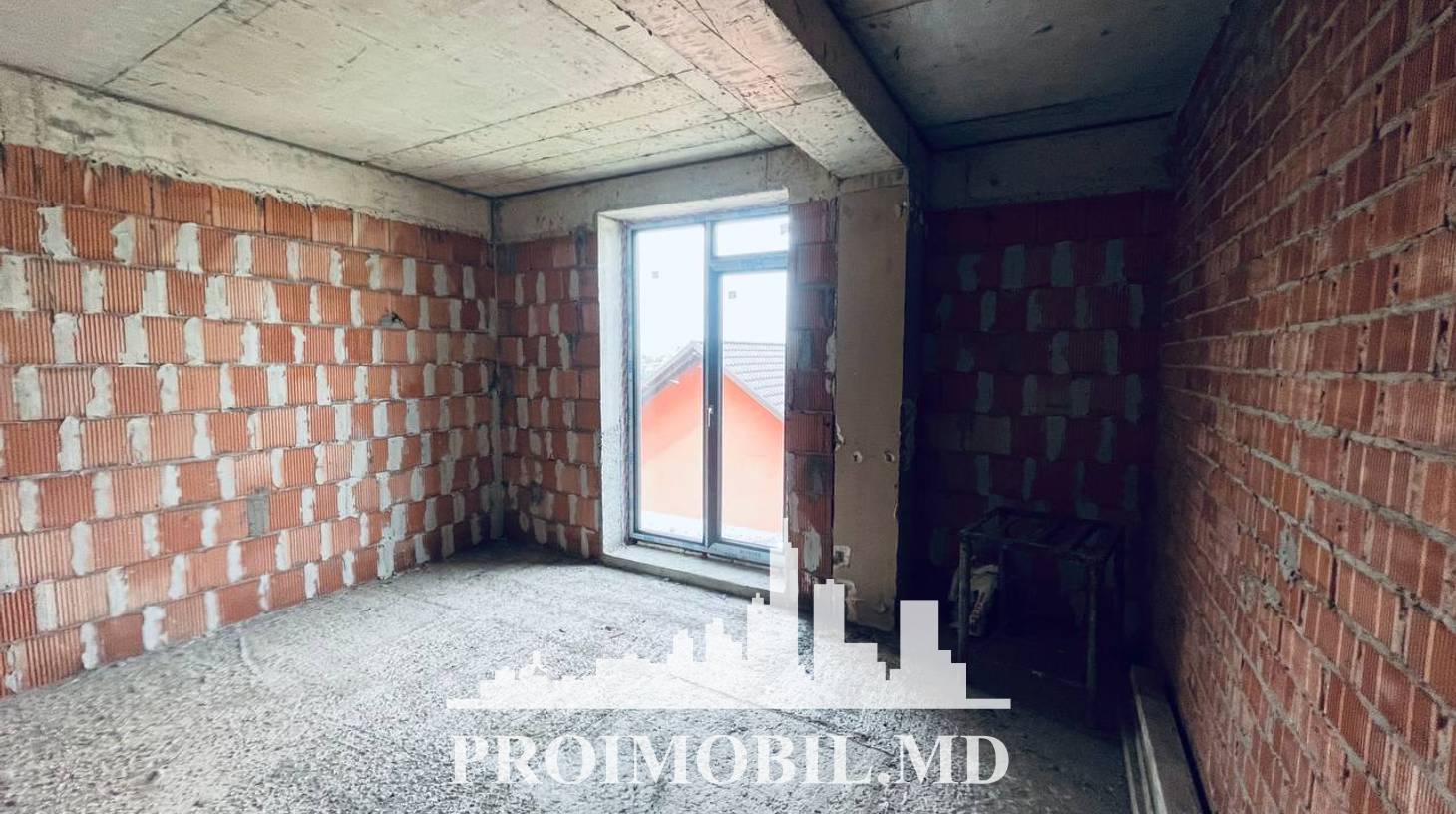 https://images.proimobil.md/HeBTcxnXxLM5bYkoO3SuiHZ0ZDIGf4QvzDQ_h77oTWM/watermark:0.75:so:0:30:0.39/resize:fill:1460:816:1/gravity:ce/bG9jYWw6Ly8vZXN0YXRlL2xyLzMyYTZiMjdiLTI4MmUtNGU2ZS1hMTExLWI2NjAwMjgwNGEwOC5qcGVn