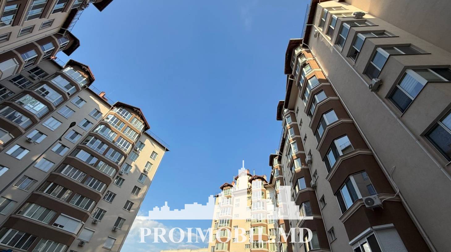 https://images.proimobil.md/HeL6OTTqUKv75JgZv4S0gn2O2rnfxUgS3cQCT5I0Cto/watermark:0.75:so:0:30:0.39/resize:fill:1460:816:1/gravity:ce/bG9jYWw6Ly8vZXN0YXRlL2xyLzY3YWFhMTBhLTkxNmEtNDk4Mi1iYTA0LTk1NzE1NGJiNmI1Mi5qcGVn