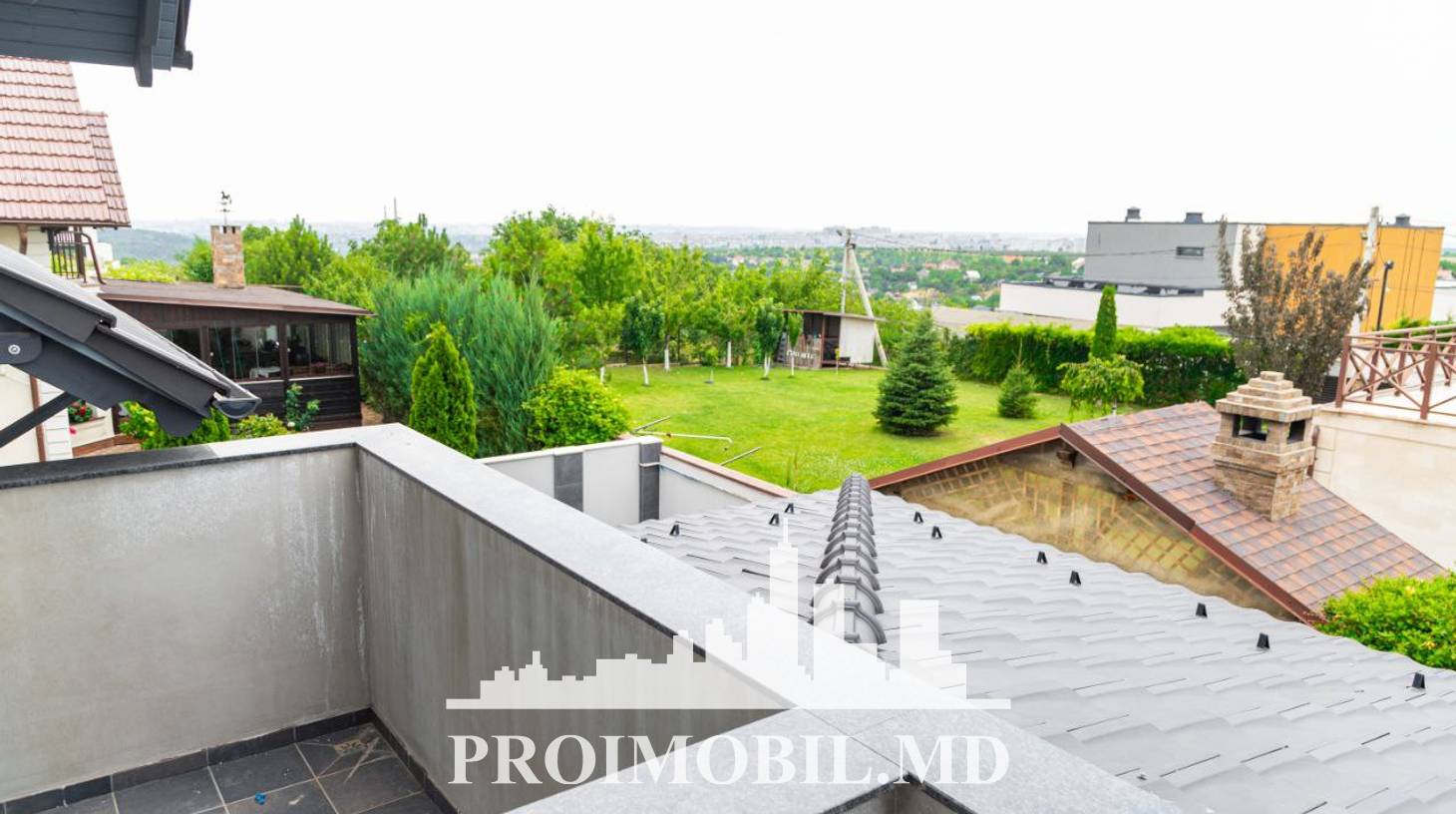 https://images.proimobil.md/HfCvfjTO8dbHOh71Rdhxo8Df5GiDcfc9lIiiT-QkBo0/watermark:0.75:so:0:30:0.39/resize:fill:1460:816:1/gravity:ce/bG9jYWw6Ly8vZXN0YXRlL2xyLzUwMDliODdiLWJlNjMtNDE5NS1hOWZlLTVhZmE4YjM3YThhYy5qcGVn